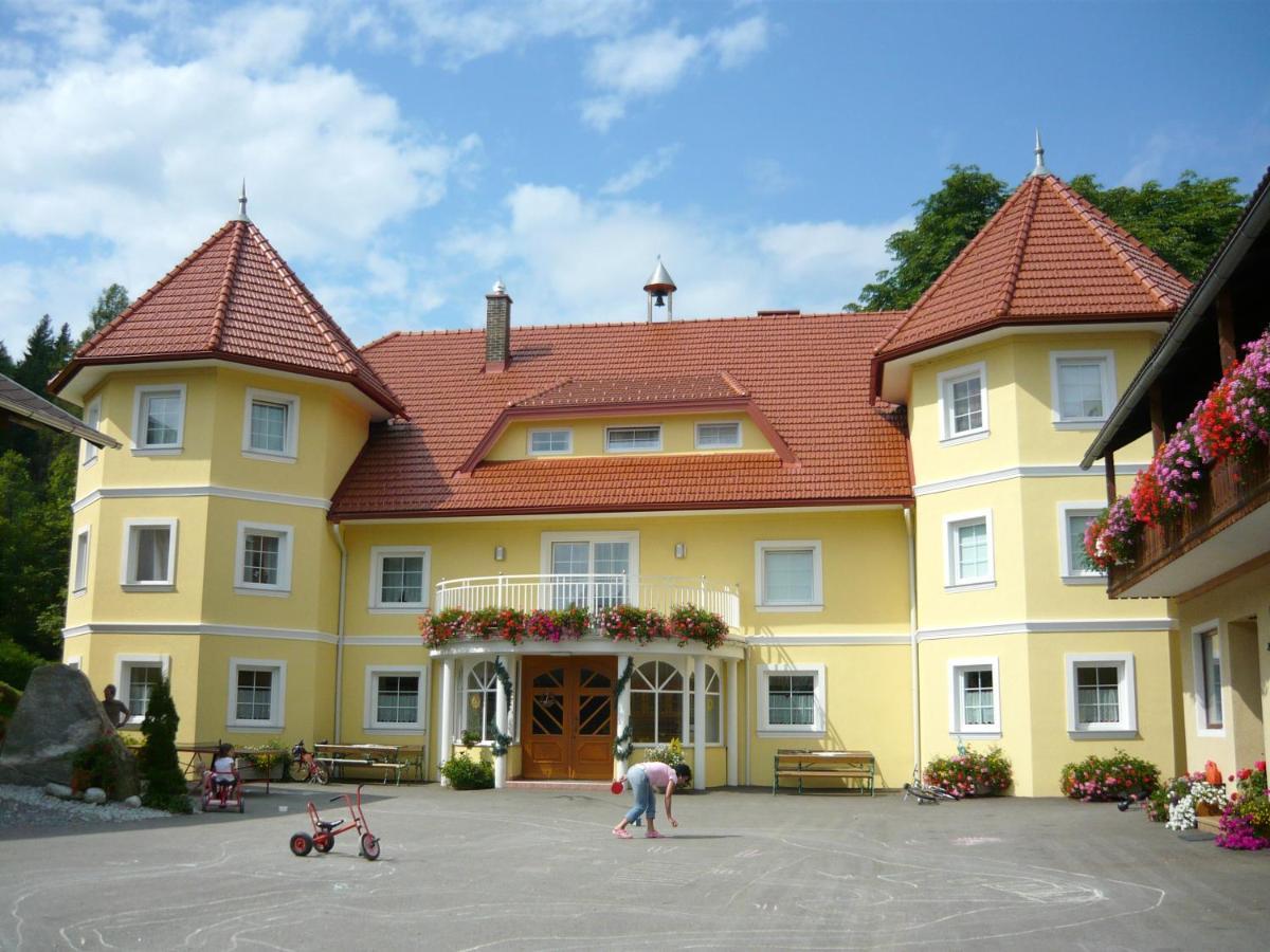 Ferien Am Talhof Hotel Sankt Urban Exterior photo